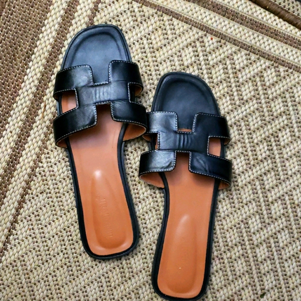 Black sandals